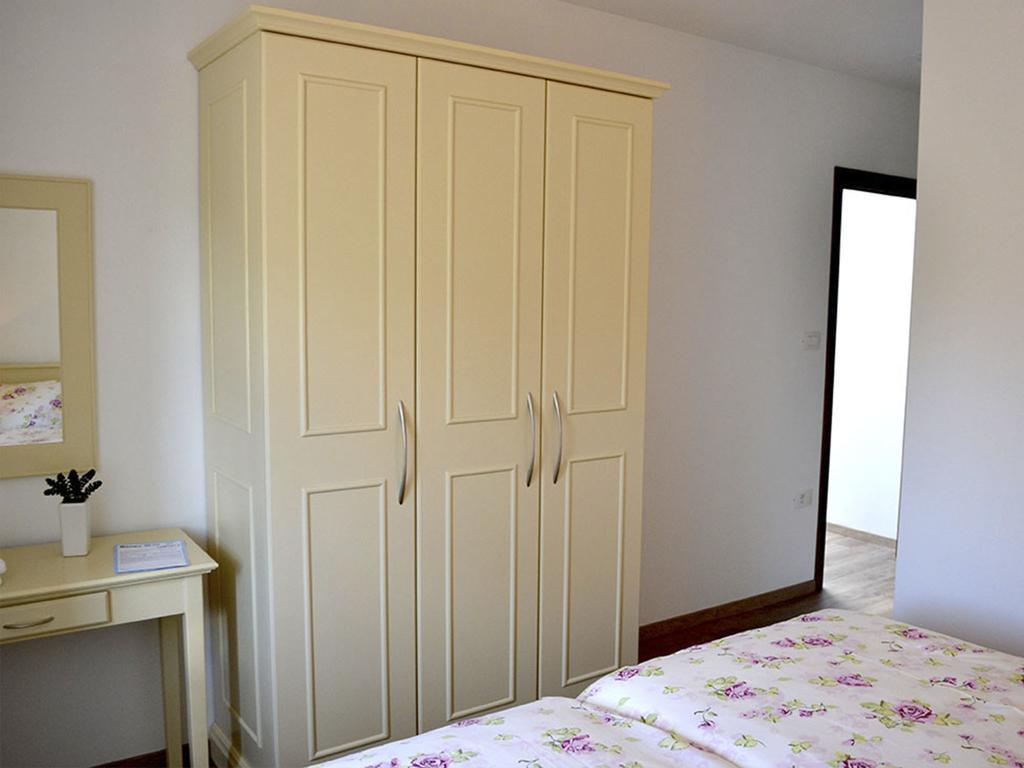 Holiday Home Mate Tinjan Ruang foto